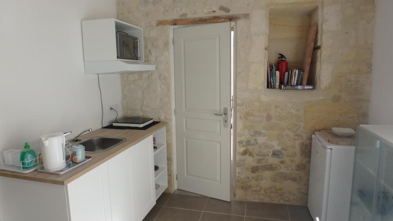Le Cosy Cabarieu Bed and Breakfast Saint-André-de-Cubzac Eksteriør billede